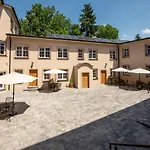 Platinum 30 Z Aneksem Kuchennym *