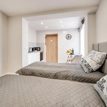 Platinum 30 Z Aneksem Kuchennym شقة